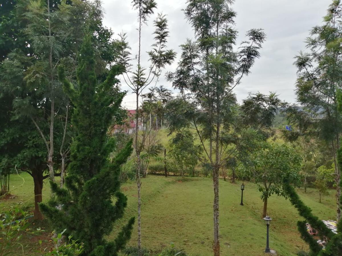 Indah Garden Hill Resort Phetchabun Extérieur photo