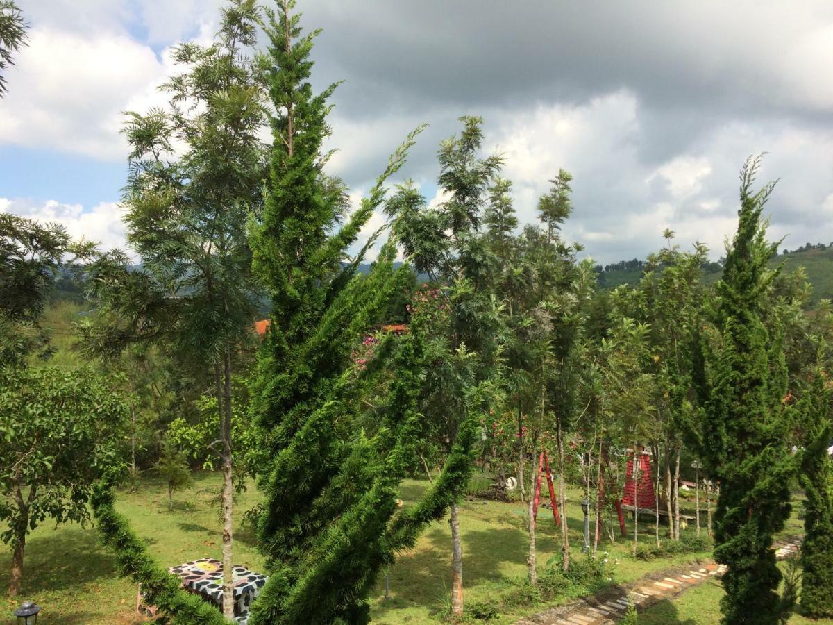 Indah Garden Hill Resort Phetchabun Extérieur photo