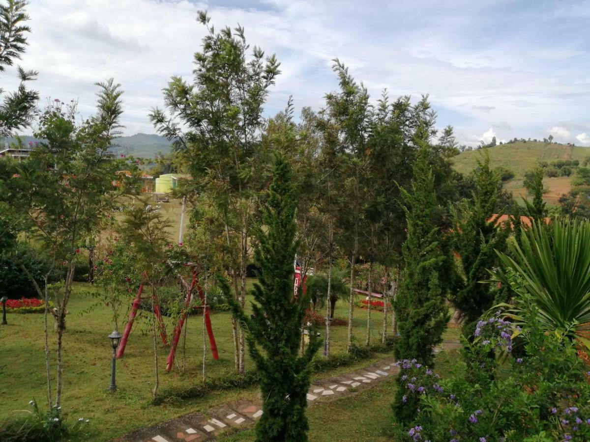Indah Garden Hill Resort Phetchabun Extérieur photo