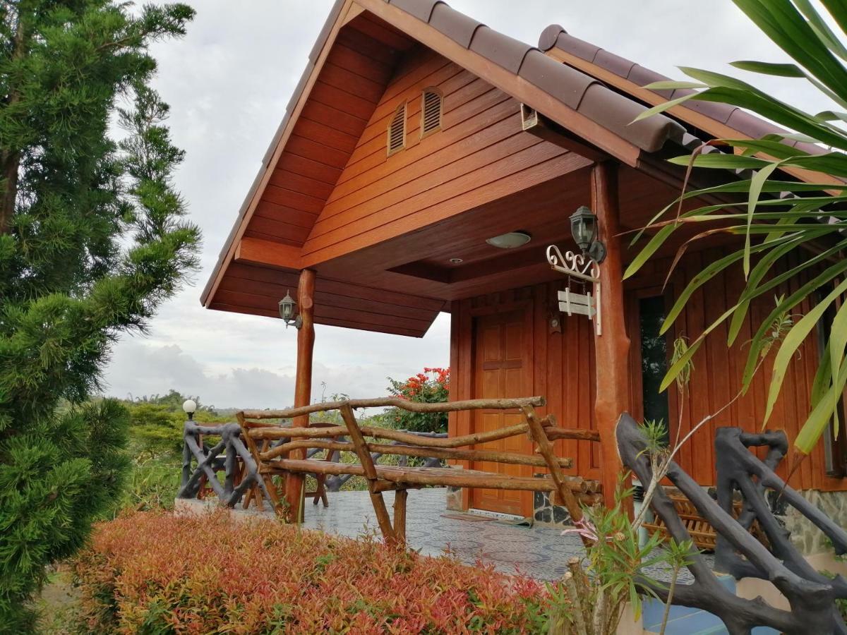 Indah Garden Hill Resort Phetchabun Extérieur photo